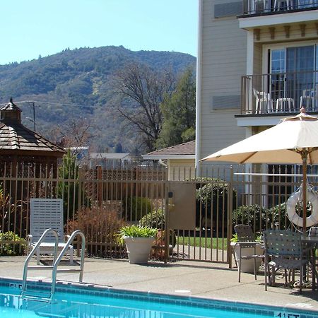 Hampton Inn Ukiah Exterior photo