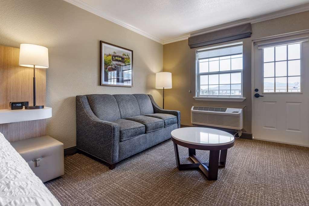 Hampton Inn Ukiah Room photo