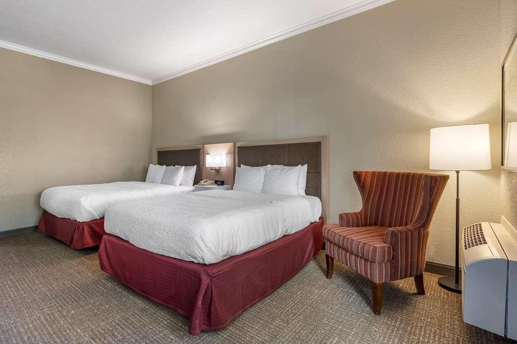 Hampton Inn Ukiah Room photo