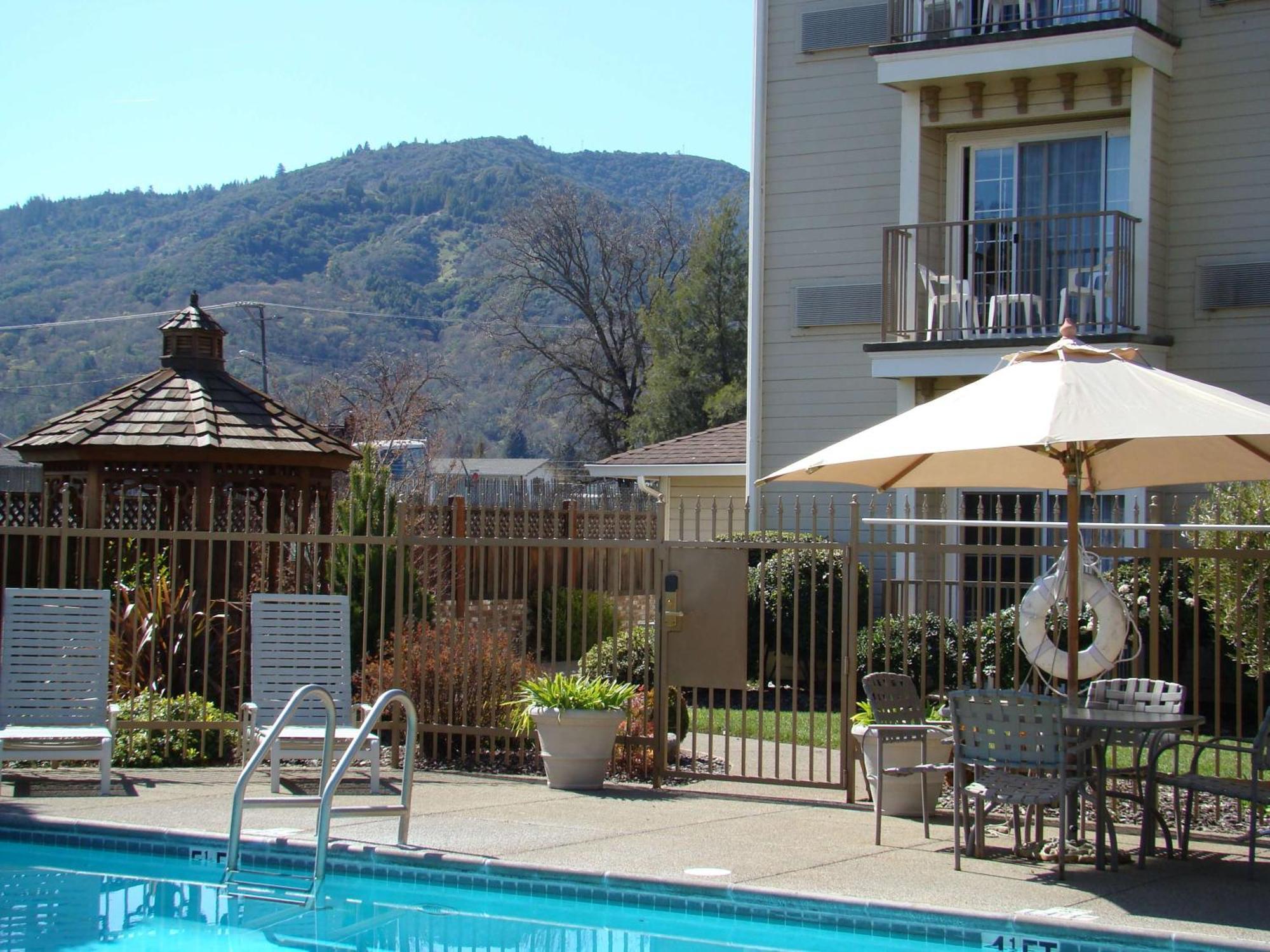 Hampton Inn Ukiah Exterior photo